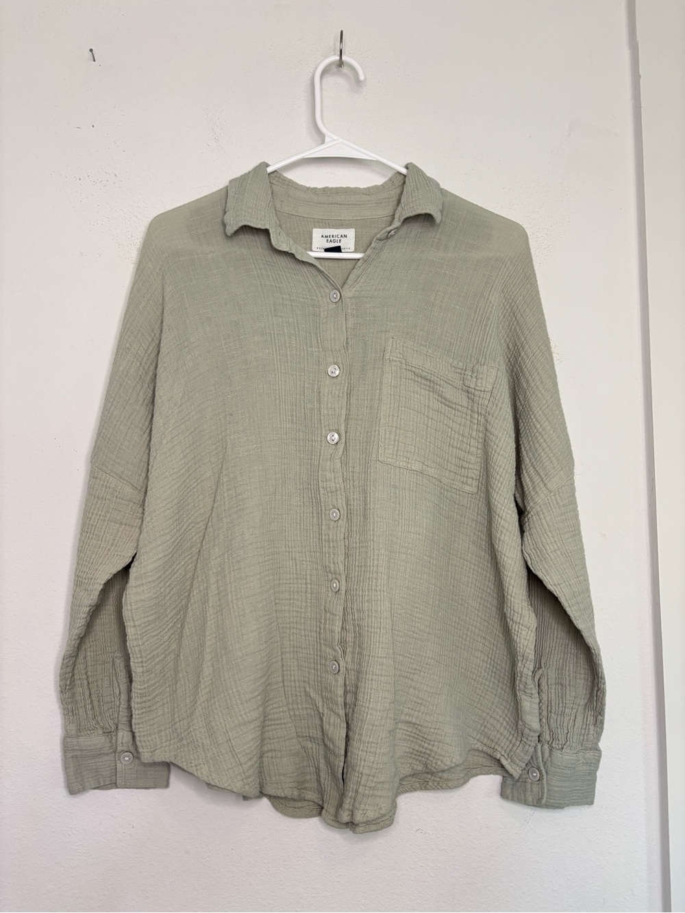 AMERICAN EAGLE SAGE GREEN GAUZEY RELAXED BUTTON DOWN SHIRT SZ XS